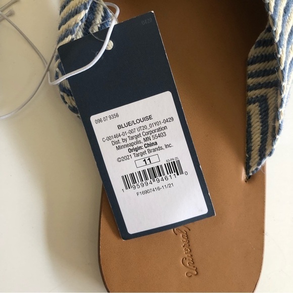 Universal Thread Women’s Louise Chevron Print Knotted Sandals Size 11 - Picture 8 of 10